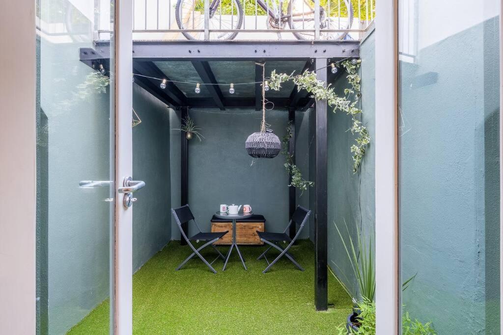 Modern 1-Bed Central Apartment With Outside Space Hove Exterior foto