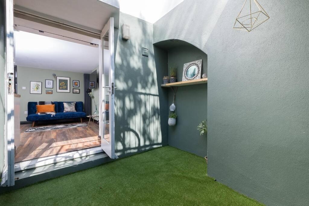 Modern 1-Bed Central Apartment With Outside Space Hove Exterior foto